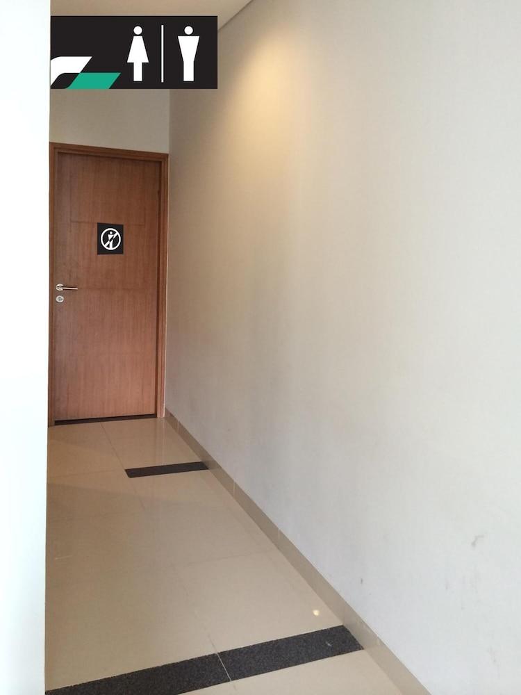 Zizz Convention Hotel Denpasar  Exterior photo